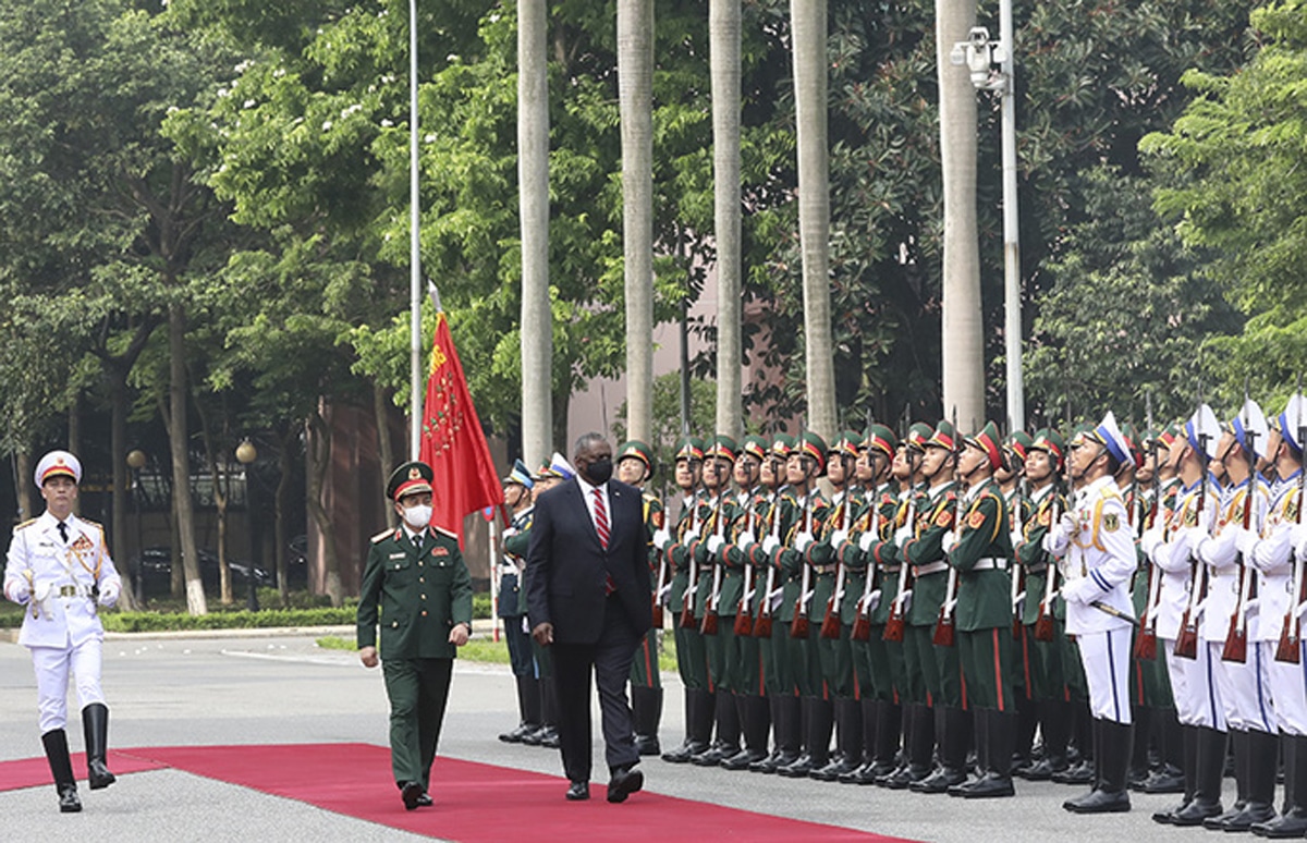 Cơ quan quản lý thi hành án hình sự thuộc Bộ Quốc phòng và cơ quan thi hành án hình sự cấp quân khu có nhiệm vụ, quyền hạn gì? 2023