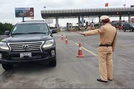 Mức phạt lỗi chạy quá tốc độ với ô tô, xe máy; lỗi quay đầu xe với ô tô, lỗi nồng độ cồn mới nhất năm 2023