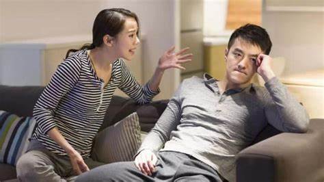 Ly hôn khi chồng ngoại tình thế nào để có quyền lợi cao nhất? (2023)