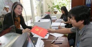 trẻ em có đứng tên