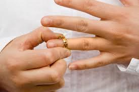 Ngoại tình có vi phạm pháp luật không? Ngoại tình bị xử lý như thế nào theo quy định của pháp luật Việt Nam?